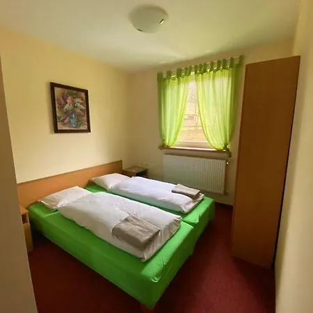 Agroturystyka Kapellanka - Kraina Wygaslych Wulkanow Wojcieszów Exterior foto