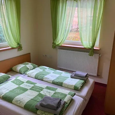 Agroturystyka Kapellanka - Kraina Wygaslych Wulkanow Wojcieszów Exterior foto